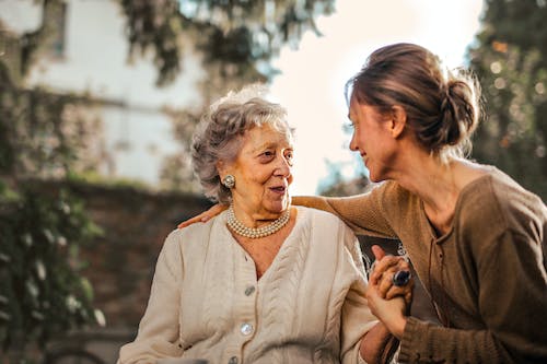 Read more about the article How to be a Better Caretaker for a Senior at Home